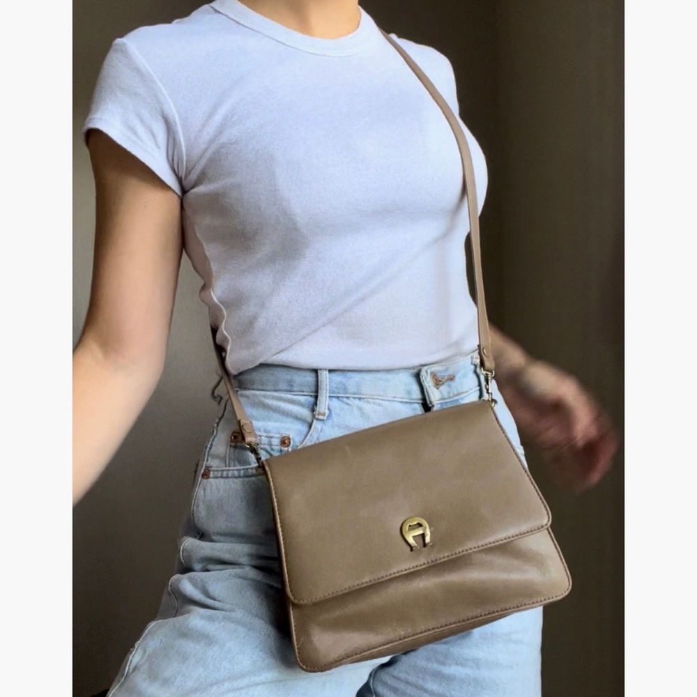 VINTAGE ETIENNE AIGNER Genuine Leather Crossbody Purse